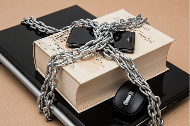How to Lower the Risks of Privileged Users Compromise?